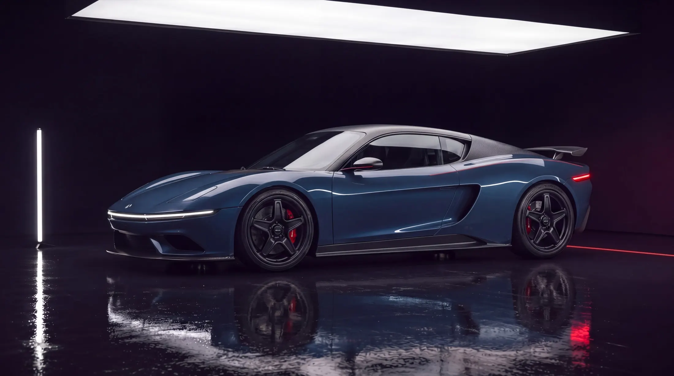 Vantera GT4 — Nazaré Blue, Cast, black